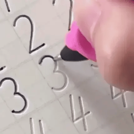 Kit Mágico de Caligrafía Reutilizable x4 Libros